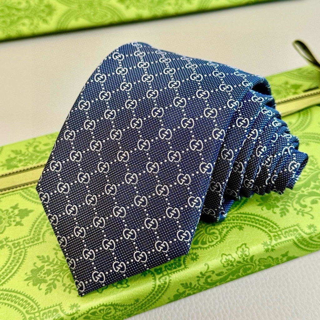 Gucci Style Men's GG Diamond Jacquard Silk Tie