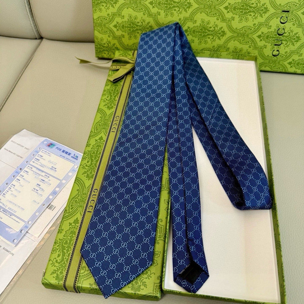 Gucci Style Men's GG Diamond Jacquard Silk Tie