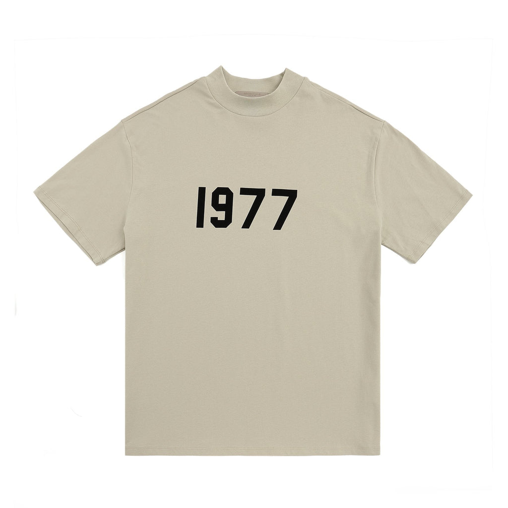 ESSENTIALS 1977 Contrast Graphic Mock-Neck T-Shirt