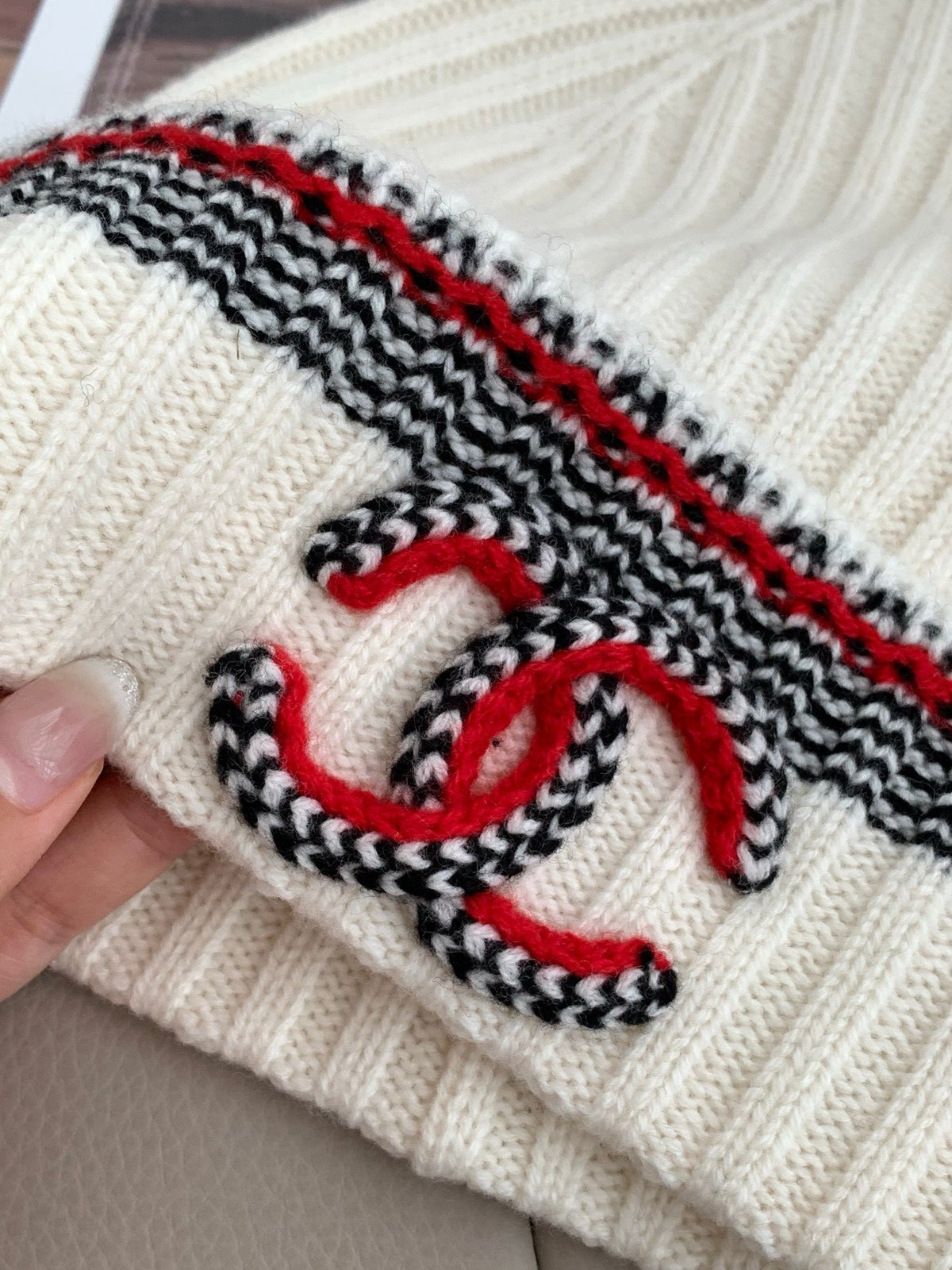 Chanel Style Contrast-Trim Scarf and Beanie Set